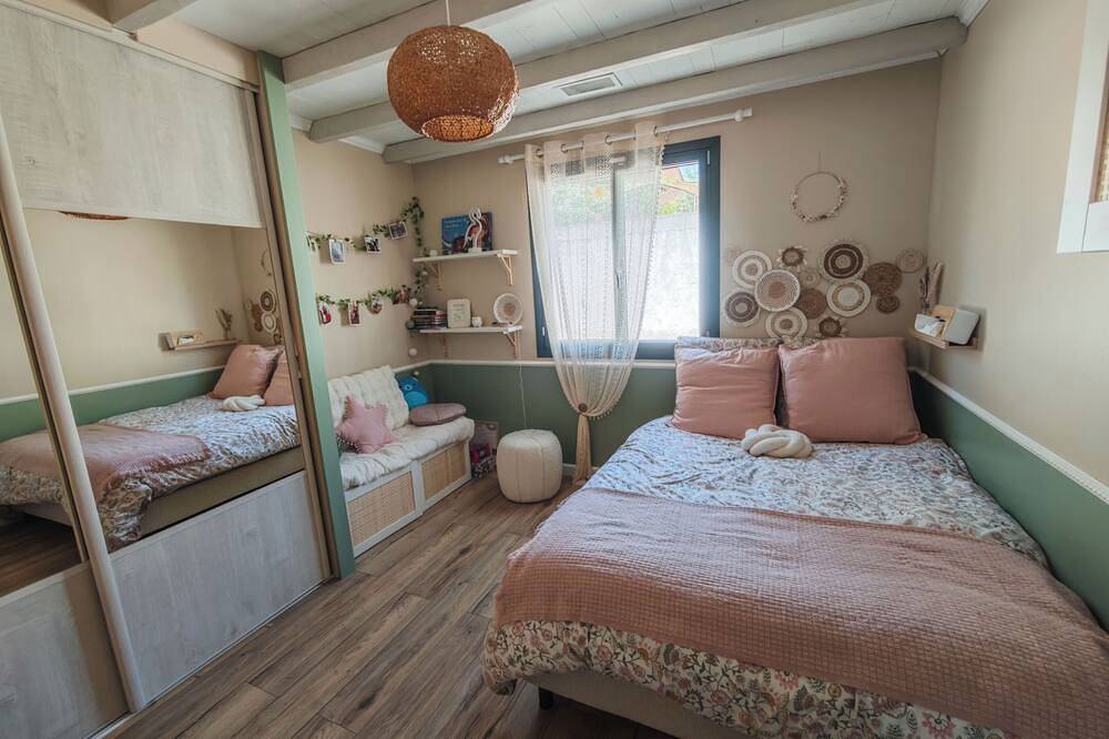 Terre d'Aube - Villa with pool and jacuzzi in Roquemaure, Nimes und Umgebung