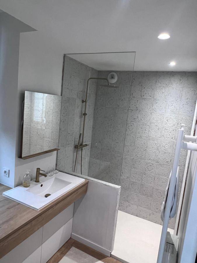 Location de vacances pour 2 personnes, avec terrasse ainsi que jardin et vue à Gray - 4