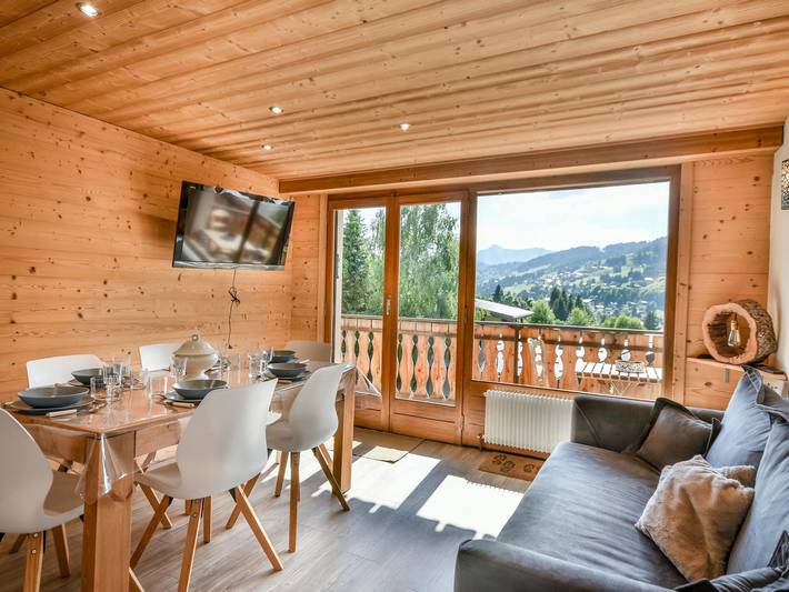 Appartement entier, T2 + Coin Nuit, Balcon, Proche Pistes et Centre, Idéal 6 Pers in Les Gets, Les Portes du Soleil