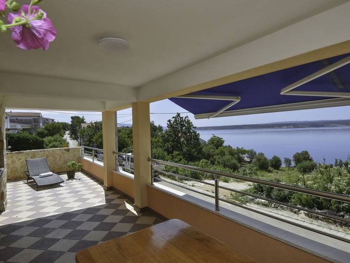 Ferienwohnung für 6 Personen, mit Balkon und Terrasse in Zadar - 2