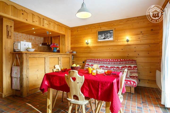 Gîte pour 4 personnes, avec jardin, animaux acceptés à Notre-Dame-de-Bellecombe - 3