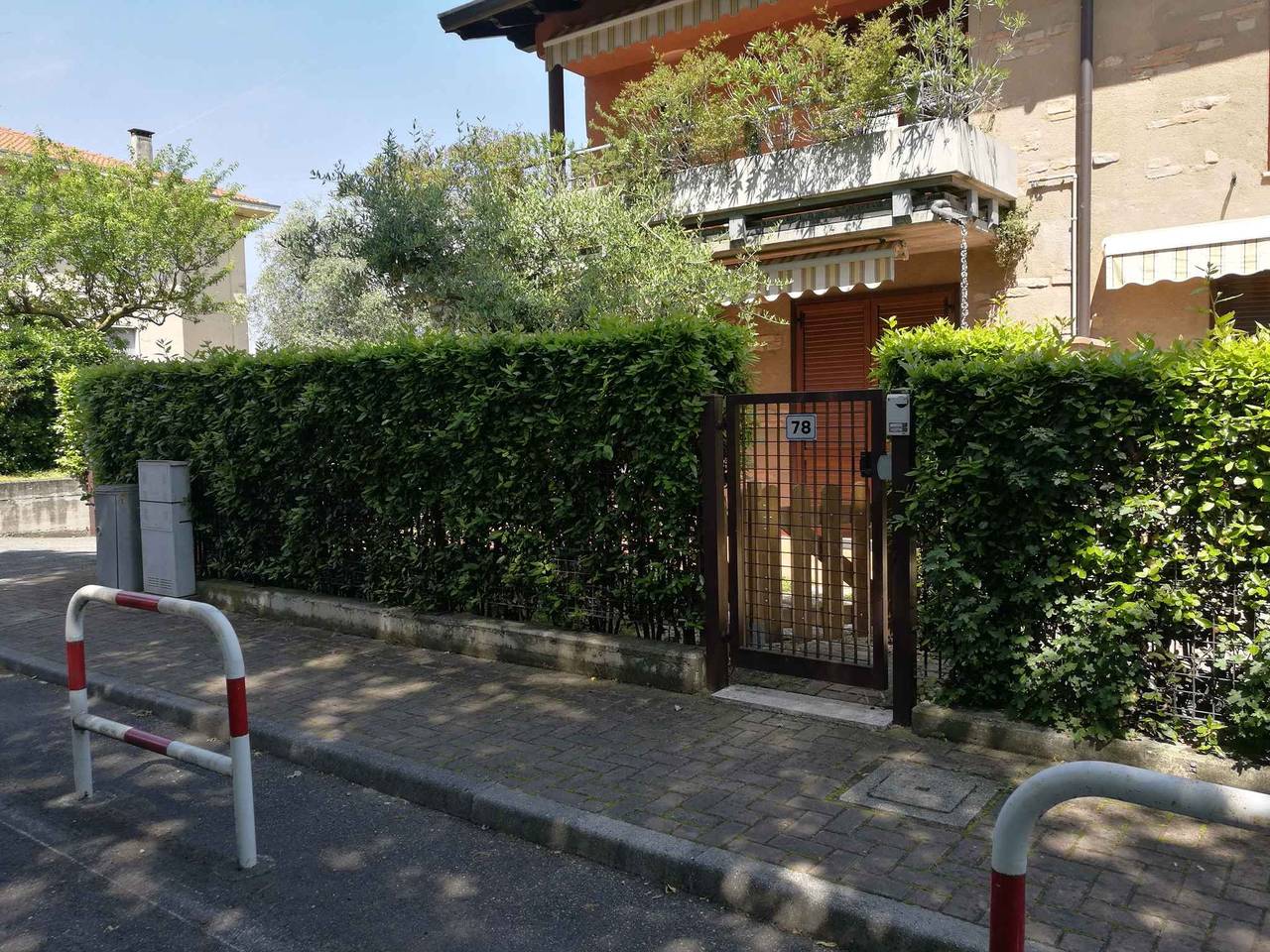Ganze Ferienwohnung, Ferienwohnung mit Garten  in Lazise, Gardasee-Berge