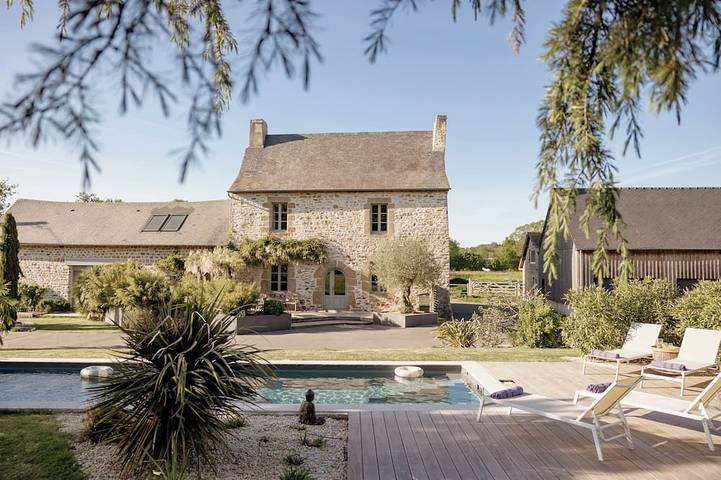 Location de vacances pour 9 personnes, avec jacuzzi et jardin dans Val-d'Izé