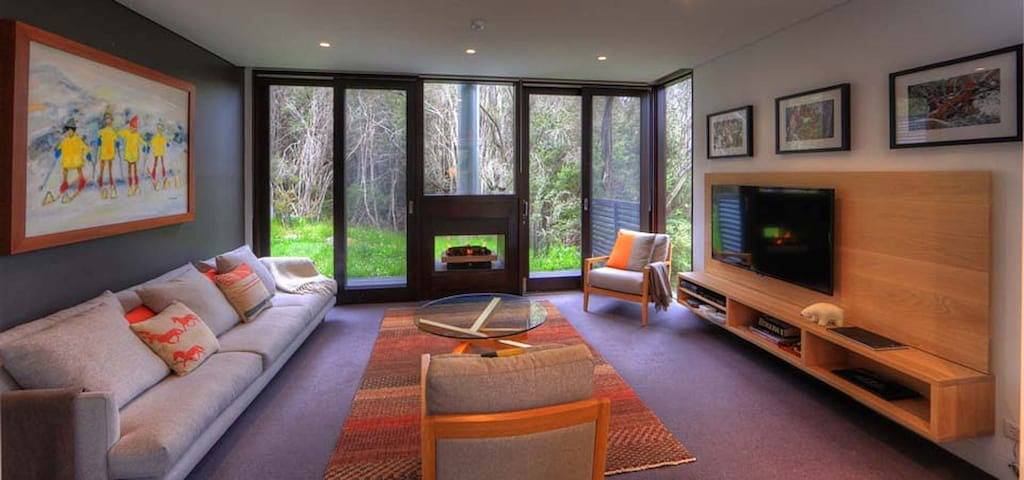 Holiday home for 8 people, with balcony and garden in Kosciuszko National Park