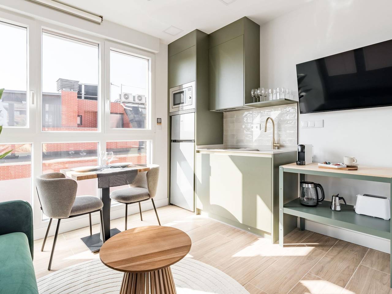 Estudio entero, Arturo Soria Stays by Charming I - recién renovado, con Parking in Madrid, Provincia de Madrid