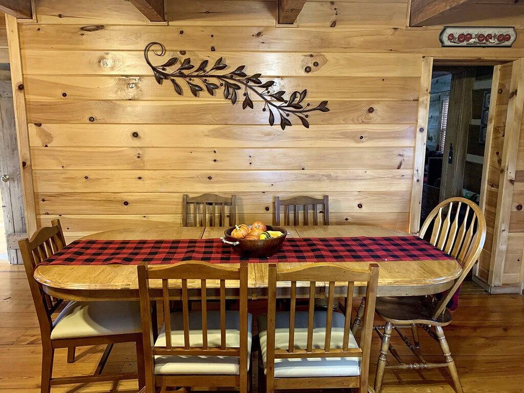 Black Bear Lodge 🪵cabin•Fire Pit🔥•Large Decks•Secluded•3 bed 2 bath in Chattahoochee National Forest