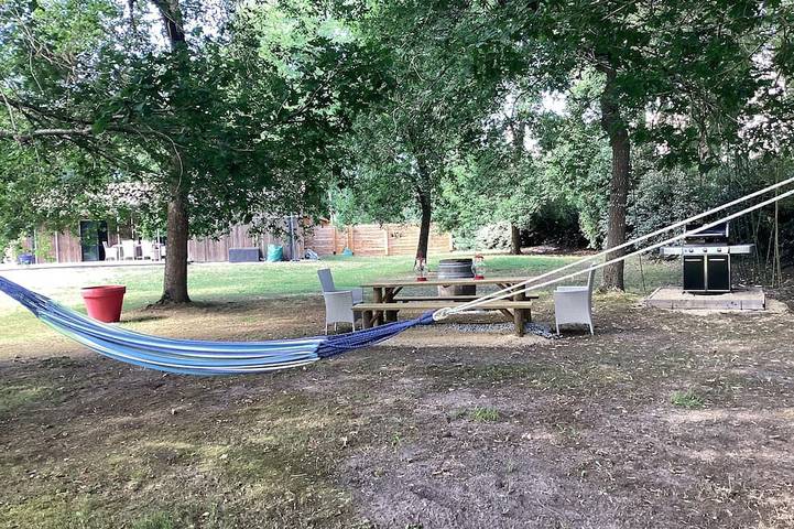 Maison de vacances pour 8 personnes, avec jardin à Saint-Julien-en-Born