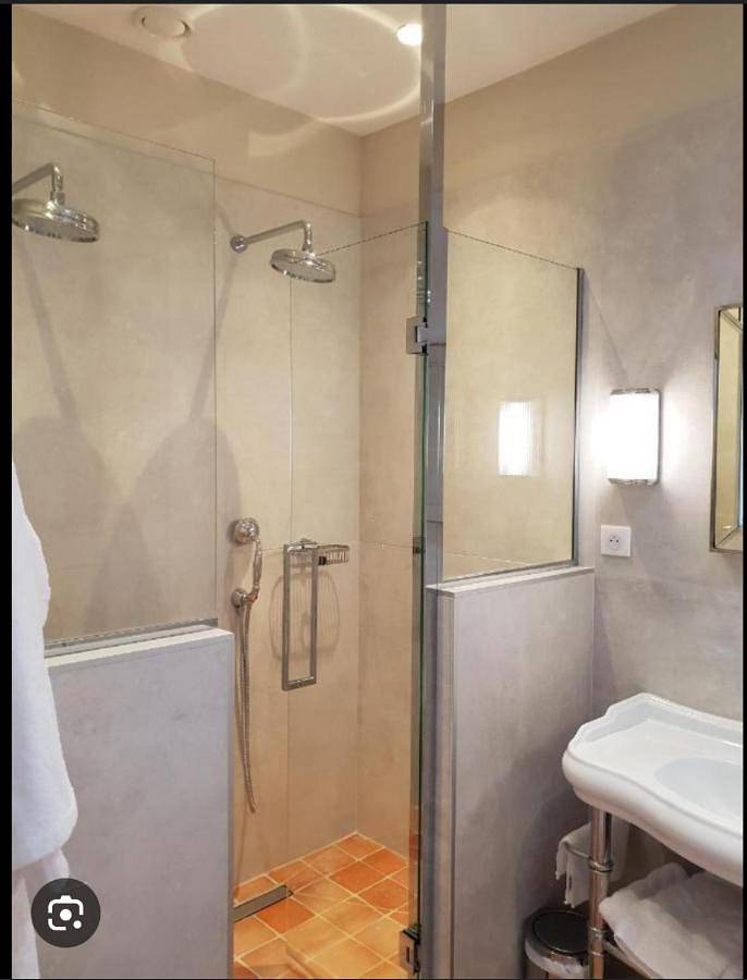 Chambre d’hôte pour 2 personnes, avec Terrasse et Jardin ainsi que Piscine et Vue à Violès - 2