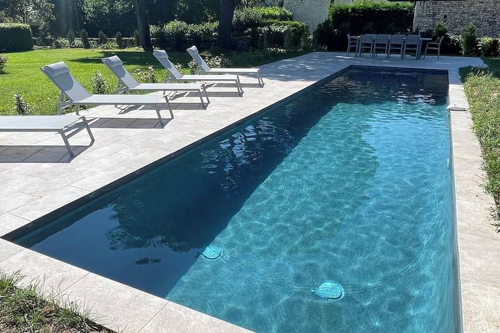 Location de vacances pour 12 personnes, avec jardin à Cunèges