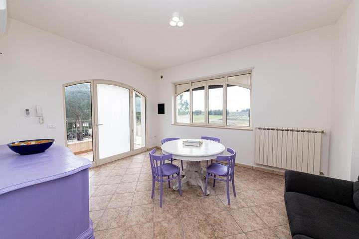 Appartamento per 5 persone, con balcone, adatto a famiglie con bambini a Marittima