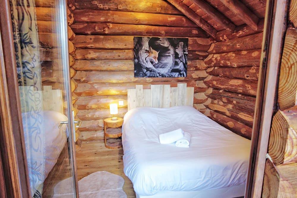 Chalet rondins, jacuzzi et kota-sauna privés, accès piscine, proche de La Bresse in Basse-sur-le-Rupt, Parc naturel régional des Ballons des Vosges