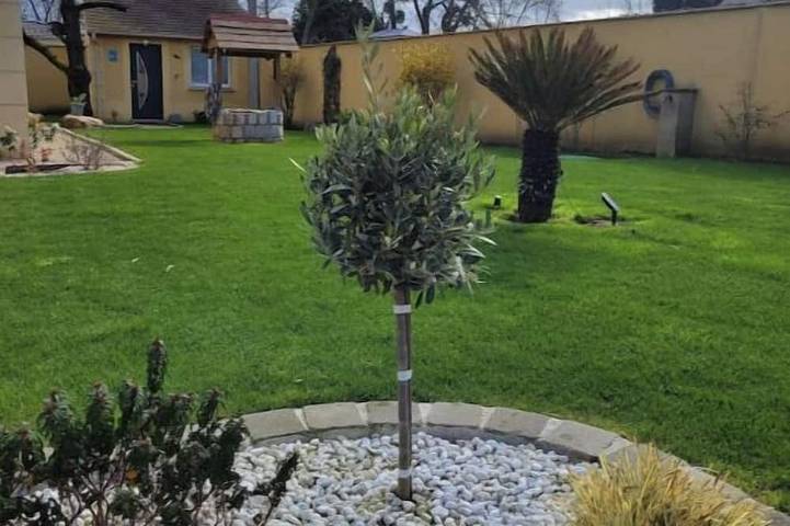 Gîte pour 4 personnes, avec jardin dans Précy-sur-Marne
