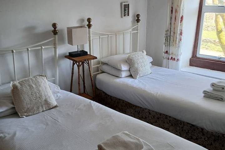 Traditional Dales Cottage With Stunning Views in Yorkshire Dales National Park