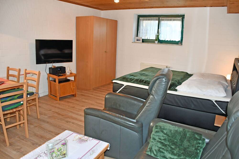 Ganze Wohnung, Ferienwohnung Zudar auf Rügen in Halbinsel Zudar, Garz/Rügen
