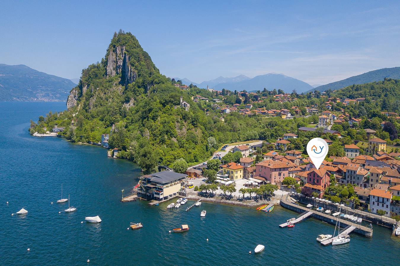 Ganze Wohnung, Il Porticciolo Lake Front in Castelveccana, Lago Maggiore (Lombardei)