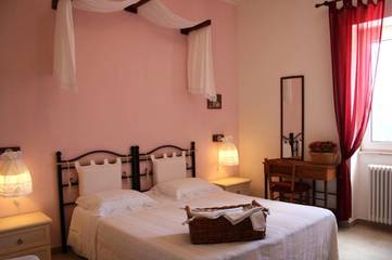 Chambre d’hôte pour 3 personnes, avec terrasse et jardin à Noci