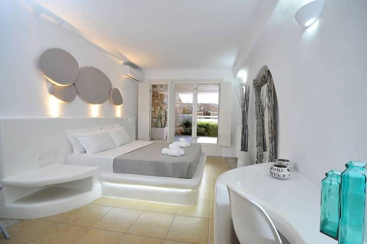 Luxevilla in Super Paradise, Gratis wifi, Privézwembad.(Dagelijkse schoonmaakdienst) in Mykonos