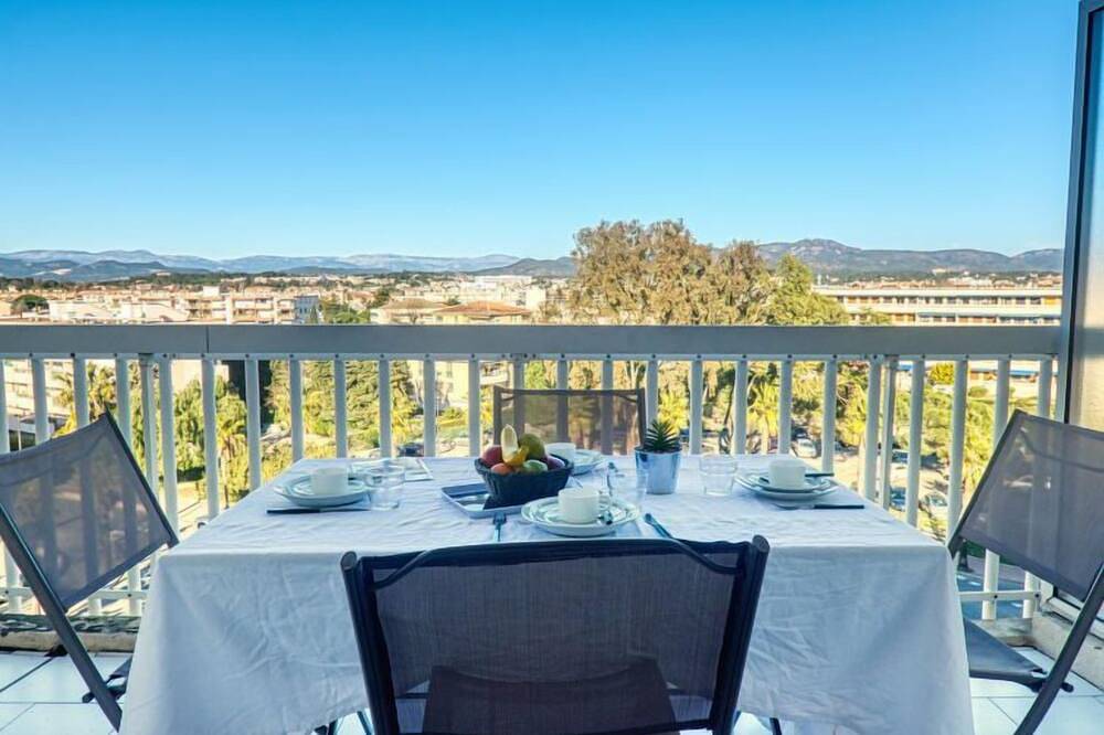 Entire apartment, Port d'Attache by Interhome in Fréjus Plage, Frejus