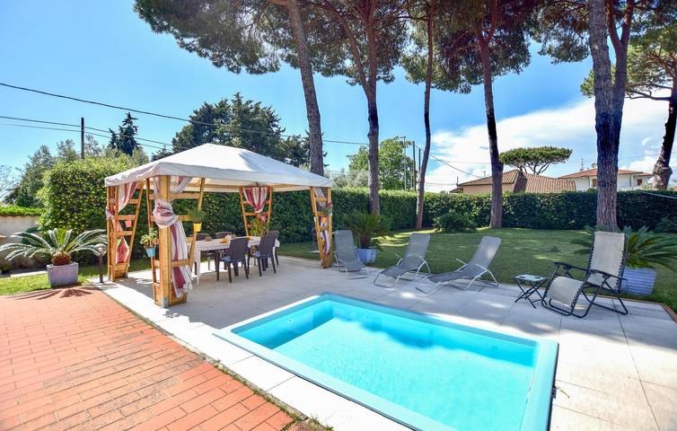 Ferienhaus für 6 Personen, mit Pool und Terrasse in Lido di Camaiore - 4