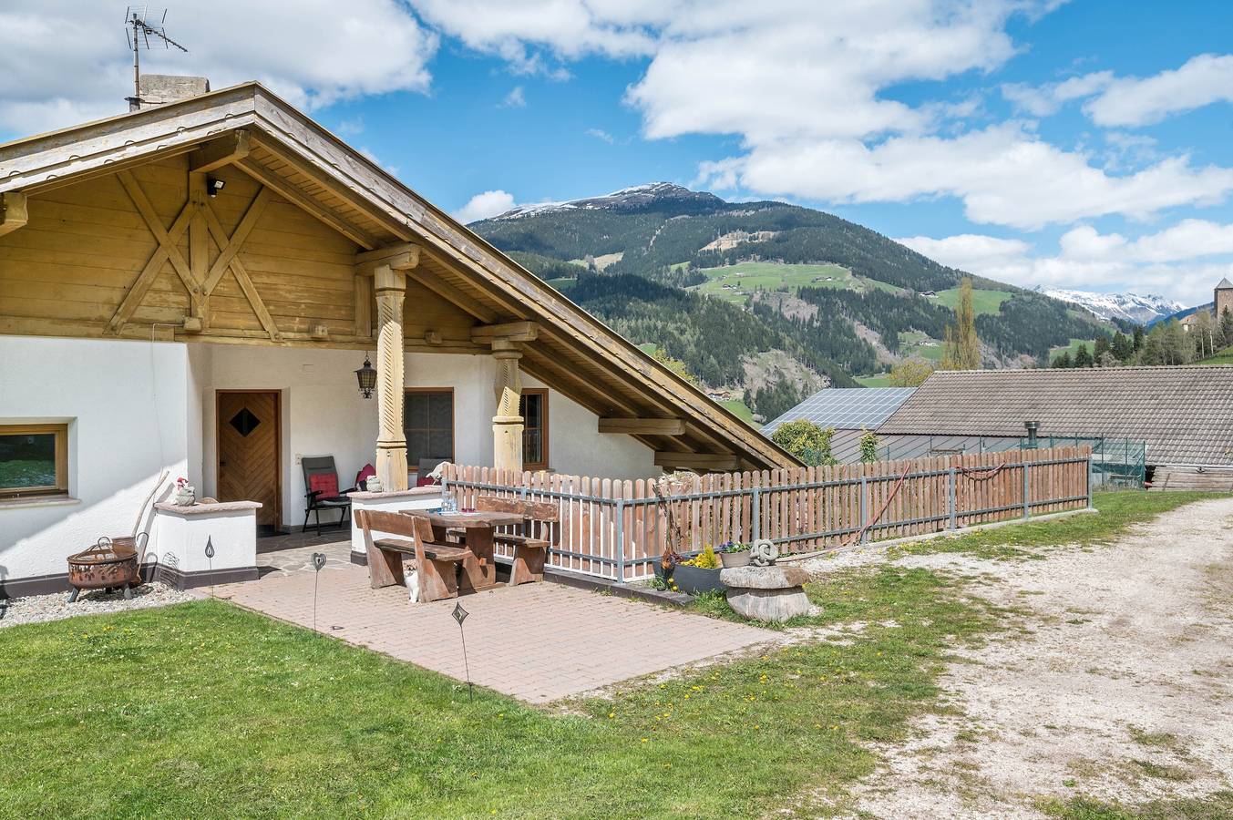 Ganze Wohnung, Ferienwohnung "Stofnerhof Neu" mit Bergblick, Gemeinschaftsgarten und Wlan in Sarntal, Sarntaler Alpen