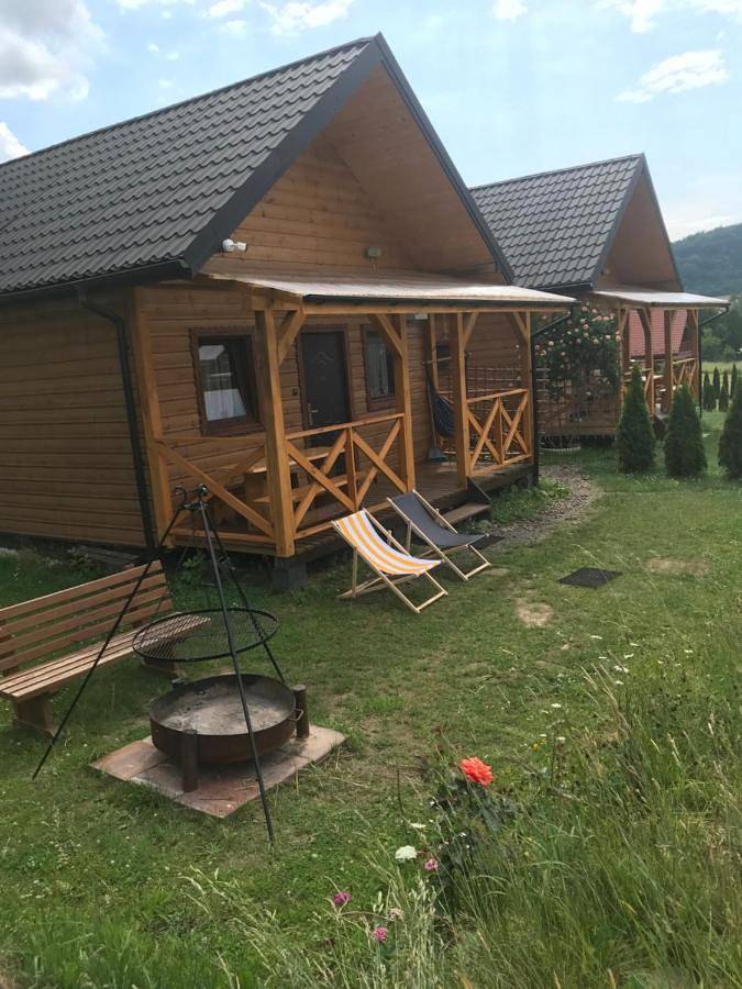 Domki Złota Rybka nad Jeziorem Solińskim jacuzzi in Karpaty (Polska)