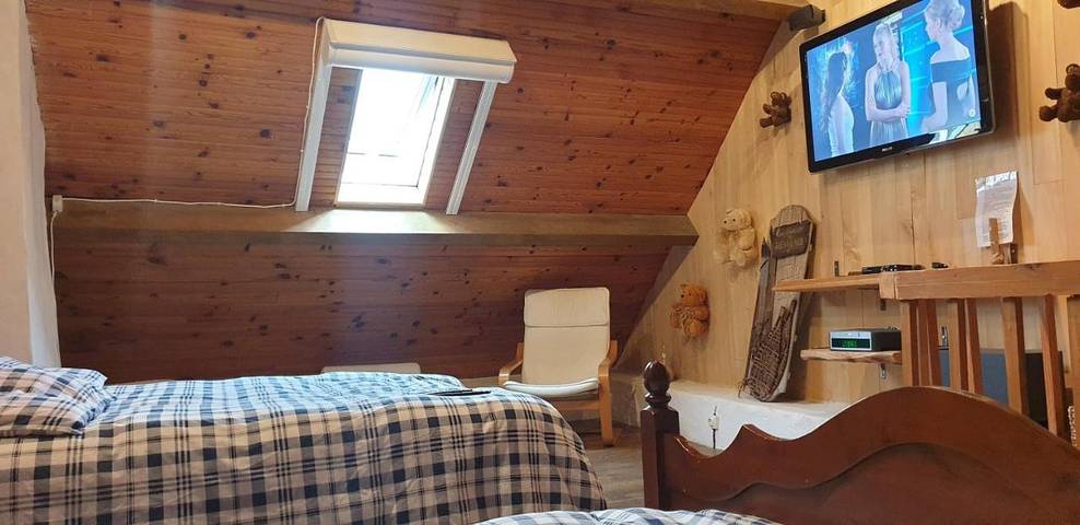 Gîte pour 6 personnes, avec balcon et vue à Boutx - 4