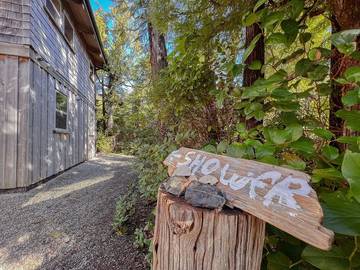 Glamping for 6 Guests in Tofino, Alberni Clayoquot, Picture 1