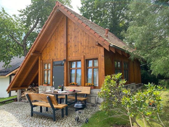Domek letniskowy dla 4 osób, z Ogród i Basen dla dzieci oraz Basen i Widok w Karkonosze