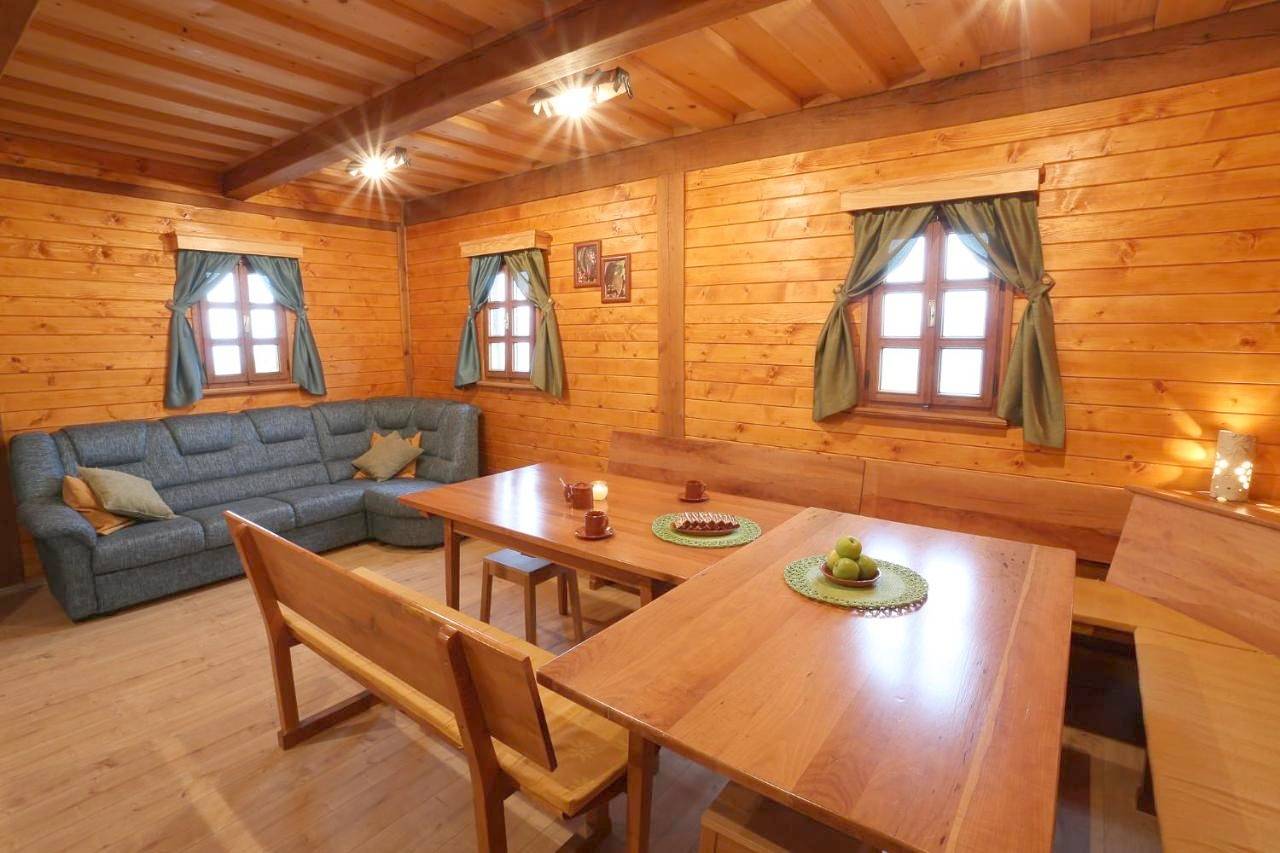 Vineyard cottage Zidanca med vinogradi in Neustadtl, Slowenien