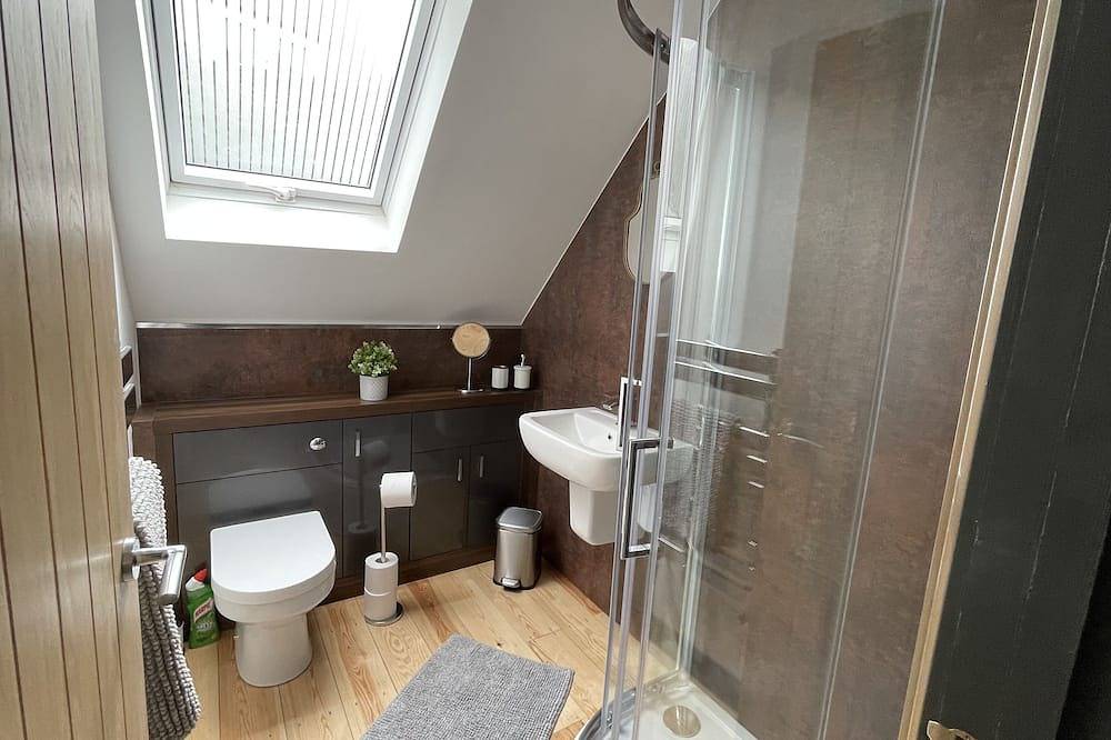 Chapel row 5 luxury cottage in the peaks in Wirksworth, Derbyshire