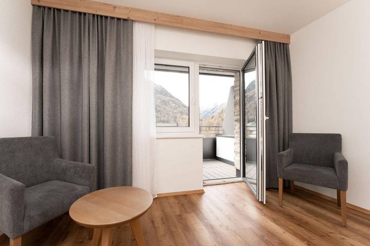 Hotel für 2 Personen, mit Balkon im Ötztal - 4