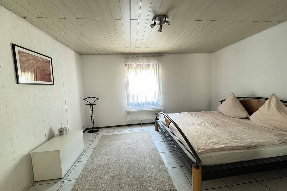 Ganze Wohnung, H&H Home - Quite and Central Apartment near Park in Sindelfingen in Sindelfingen, Landkreis Böblingen