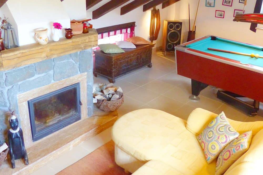 Ruhiger Ort auf dem Land. Hat alle Privatsphäre, die Sie in Ihrem Urlaub brauchen. in Donji Dolac, Dalmatinisches Zagora