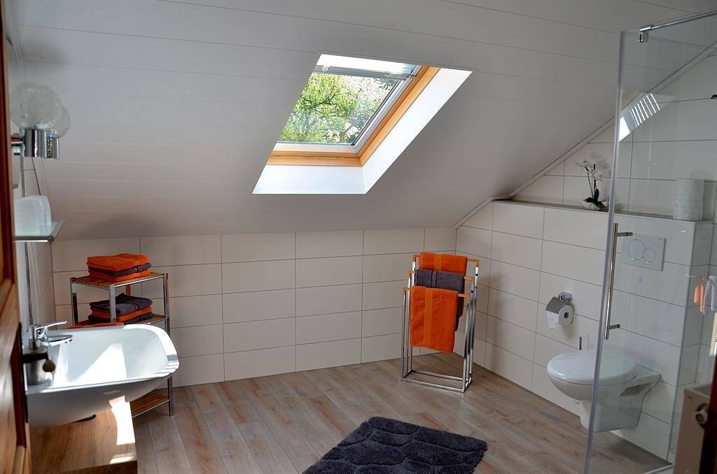 Ganze Ferienwohnung, 4-Bett-Ferienwohnung mit Balkon in Kalt, Osteifel