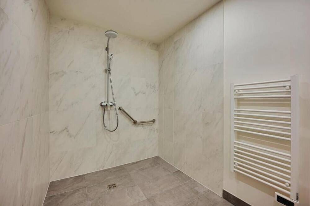 Apartamento entero, Studio Deluxe Pmr apartment with Wifi, Ac in nice Levallois-Perret in Levallois-Perret, Altos del Sena