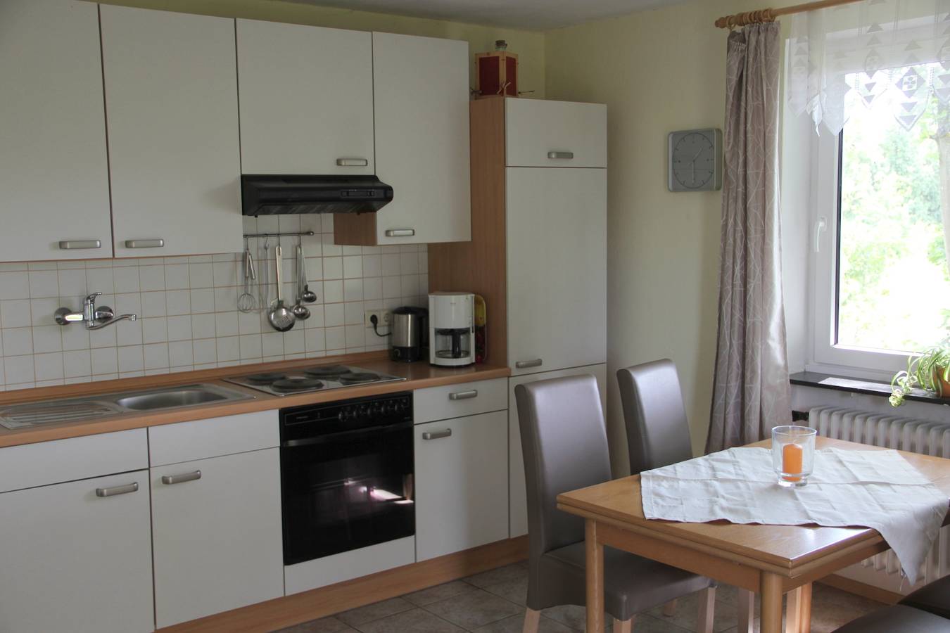 Ferienhof Pöhlmann - Ferienwohnung (48qm) mit Terrasse und Küchenzeile in Wunsiedel, Landkreis Wunsiedel im Fichtelgebirge