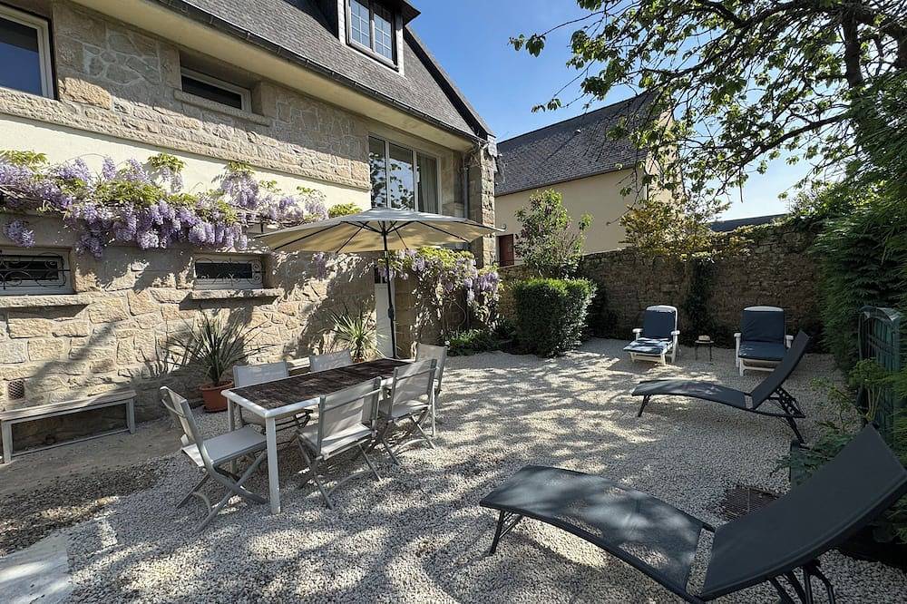House in the heart of Dinan for 2 to 6 people, all on foot! in Dinan, Dinan region