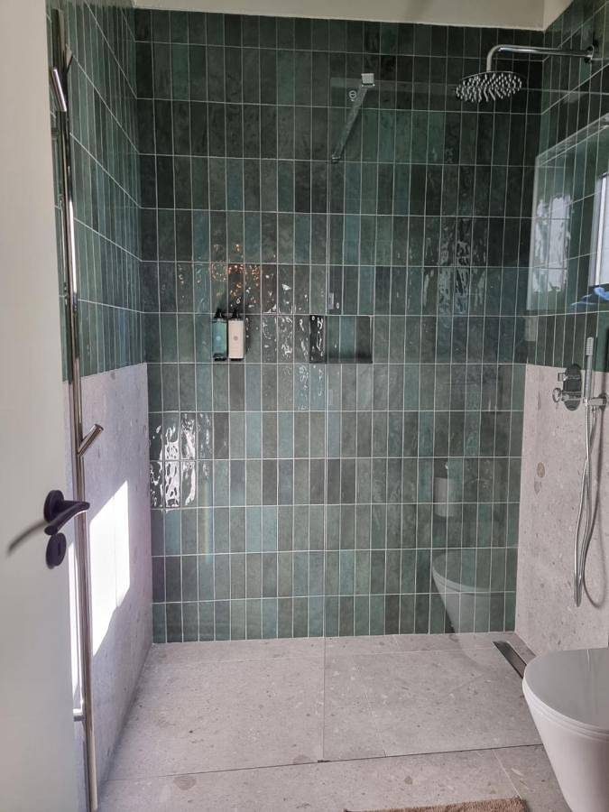 Double Room with Shared Bathroom in Alvor, Faro Distrikt