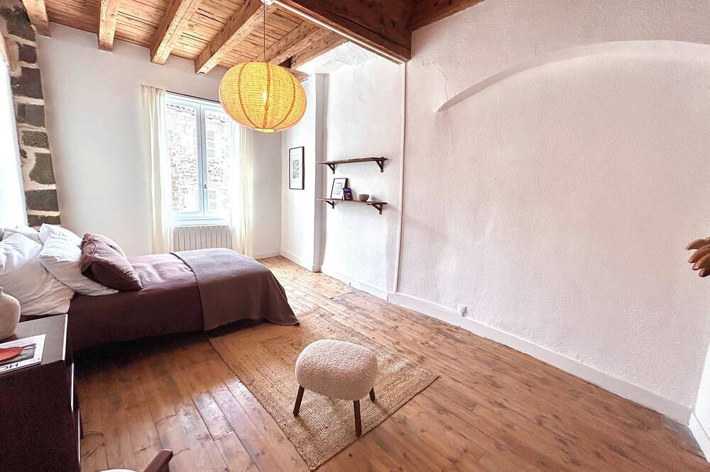 Atypical house - In the heart of the historic center in Le Puy-en-Velay, Haute-Loire