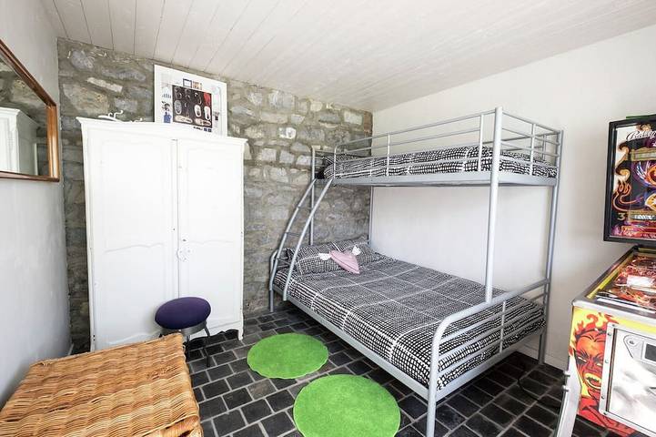 Location de vacances pour 5 personnes, avec piscine et jardin dans Hastière-par-delà - 4