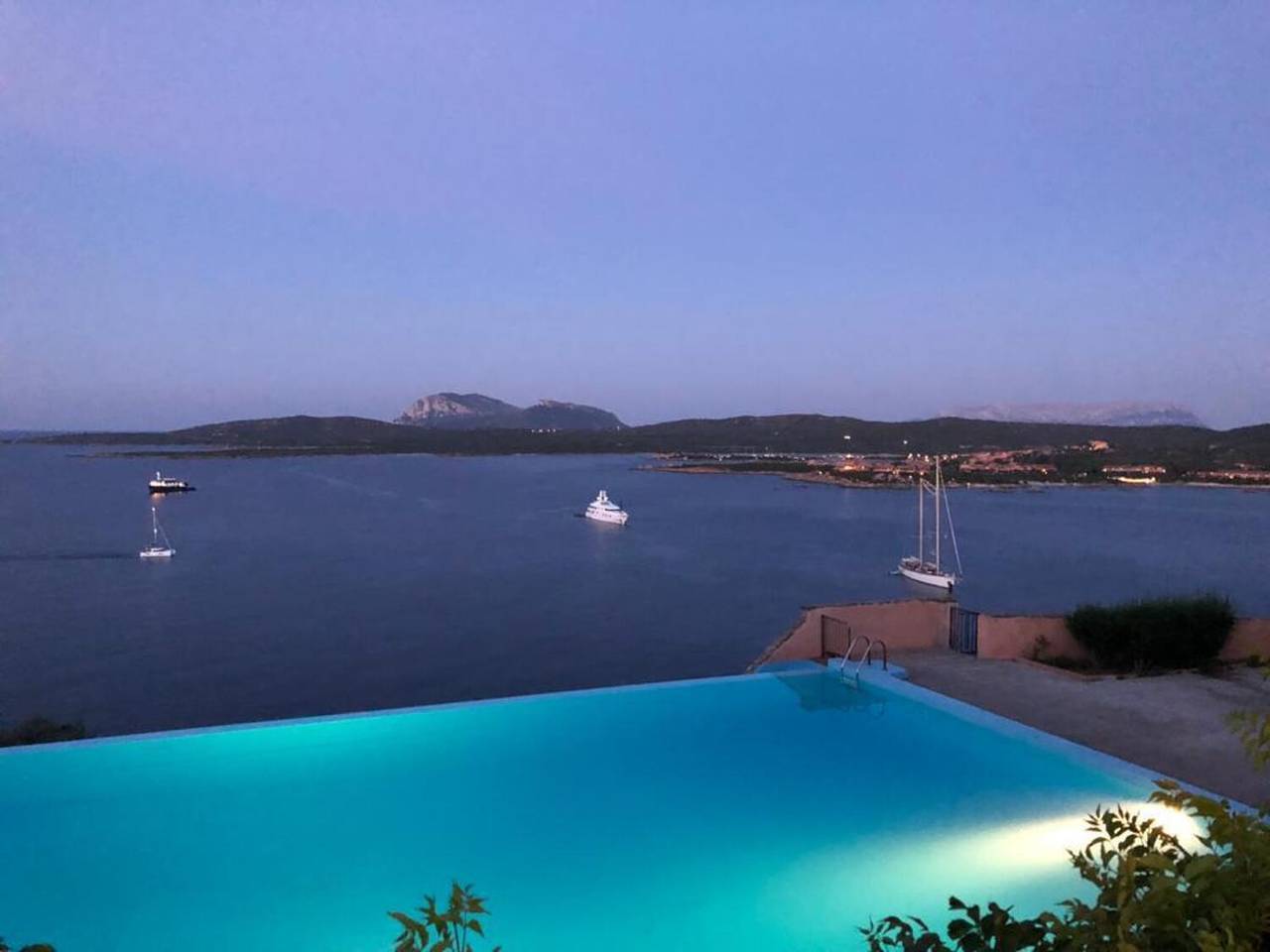 Entire apartment, Holiday Home 'Bilocale Levante G3' with Sea View, Shared Pool and Wi-Fi in Porto Rotondo, Costa Smeralda