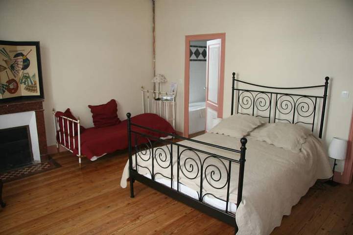 Chambre d’hôte pour 7 personnes, avec jardin à Plassac - 3