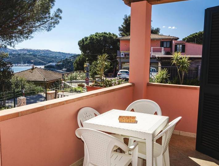 Ferienwohnung für 4 Personen, mit Garten und Ausblick sowie Terrasse in Porto Azzurro - 4