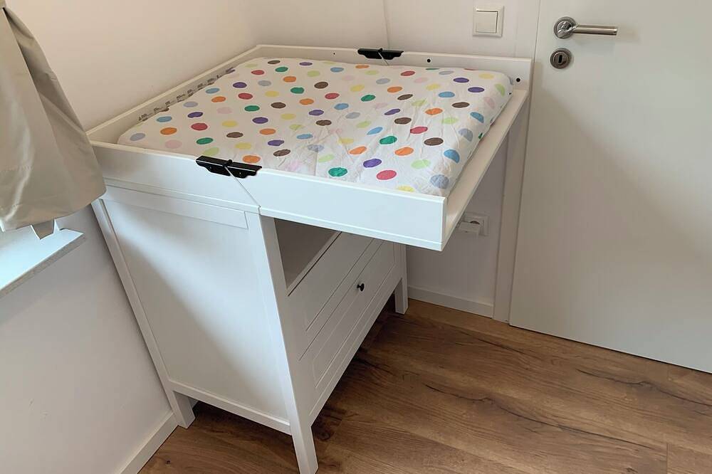 Ganze Wohnung, 4-Sterne Ferienwohnung Dr. Eisenbart, stadtnah mit eigener Terrasse und Garten in Hann. Münden, Werratal