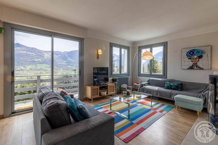 Gîte pour 7 personnes, avec jardin et terrasse - 1