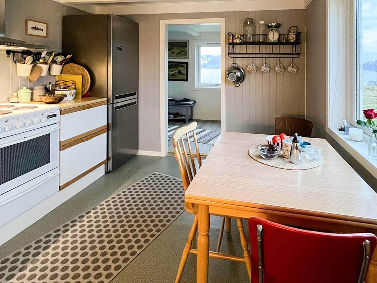 4 person holiday home in Alsvåg in Øksnes