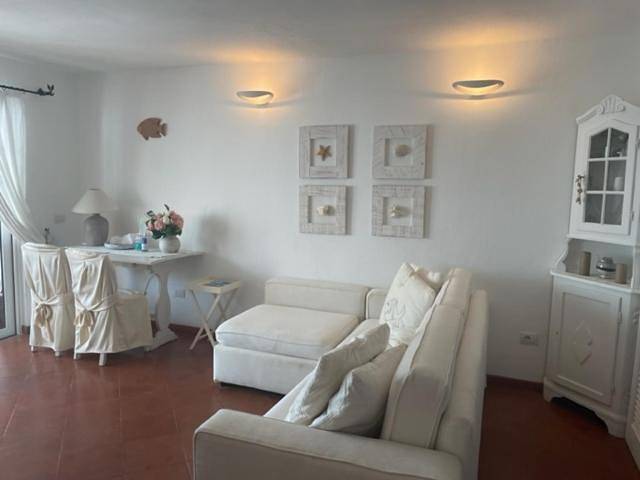 Appartamento per 4 persone, con Balcone e Terrazza nonché Giardino e Panorama a Porto Cervo