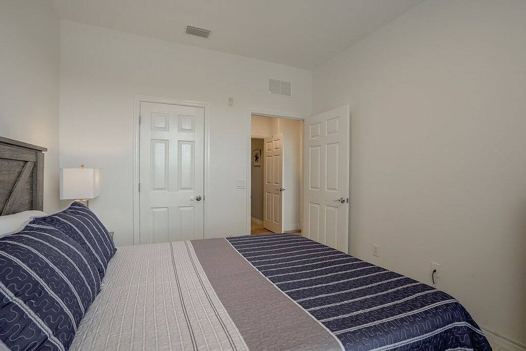 Ganze Wohnung, Coastal Luxury at Majestic Palms! in Iona, Southwest Florida