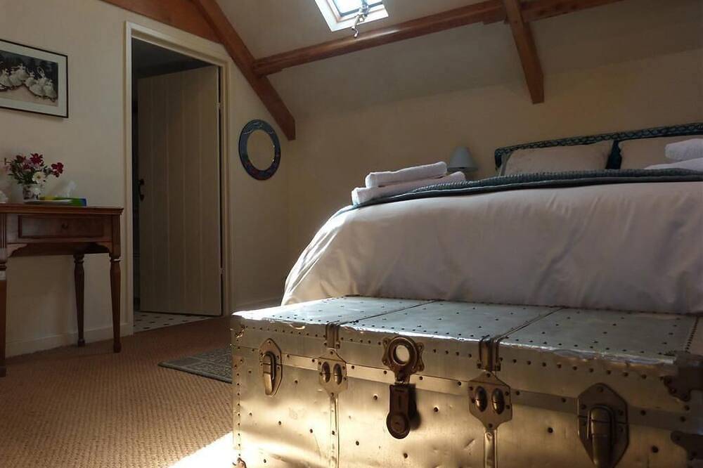 Suite-Deluxe-Ensuite-Lavender - King in Merriott, Somerset