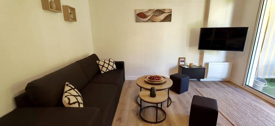 Gîte pour 4 personnes, avec jardin, adapté aux familles dans Plage du Port Fréjus - 4